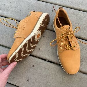 Women’s Classic Timberland Lace Up Sneaker